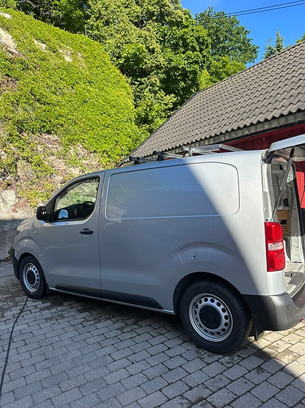Toyota Proace 2 of 5