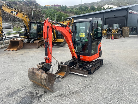 Kubota KX019-4 2 of 5