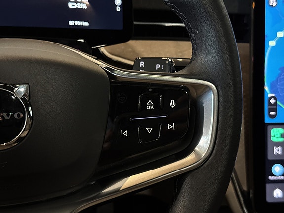 Volvo EX90 14 of 30