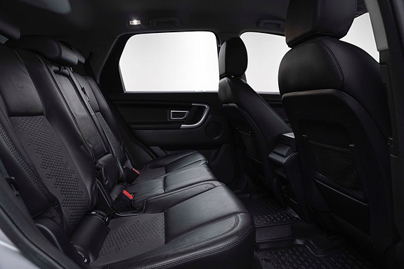Land Rover Discovery Sport 16 of 25