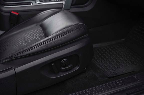 Land Rover Discovery Sport 19 of 25