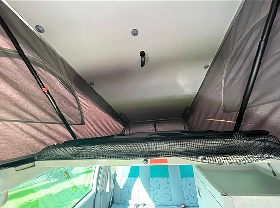 Volkswagen Multivan 6 of 15