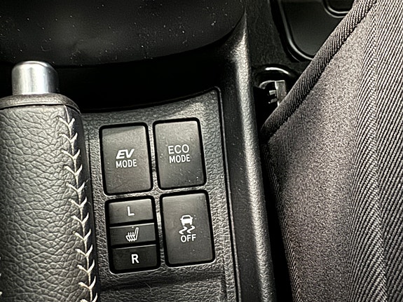 Toyota Yaris 19 of 28