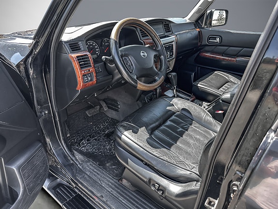 Nissan Patrol 9 of 23
