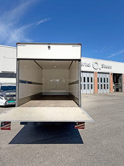 Fuso Canter 7c18 14 paller Norka, nyttelast 3405kg. 8 of 18