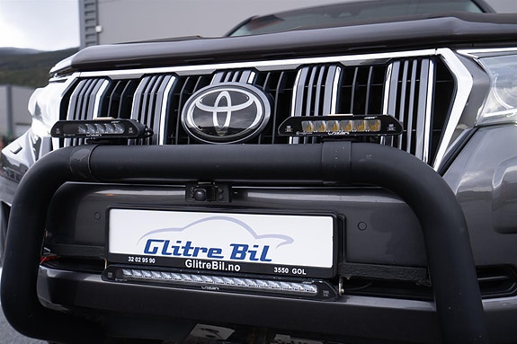 Toyota Land Cruiser 8 of 30