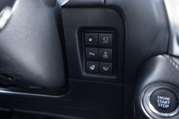 Toyota Land Cruiser 22 of 30