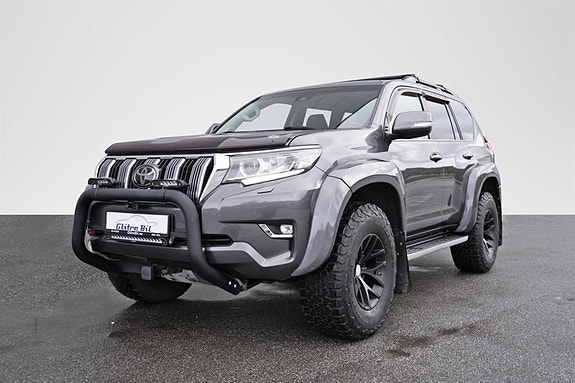 Toyota Land Cruiser 2 of 30