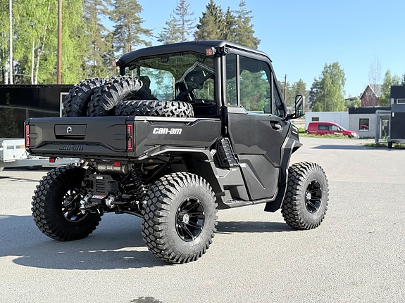 Can-Am Traxter HD11 2 of 5