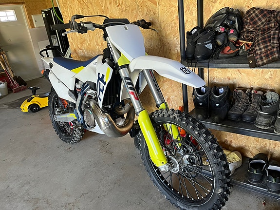Husqvarna TC250 2 of 9