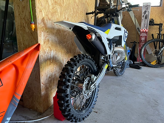 Husqvarna TC250 3 of 9