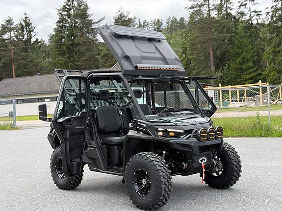 Can-Am Traxter HD11 2 of 5