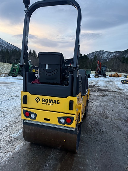 Bomag BW 100 AD 5 of 5