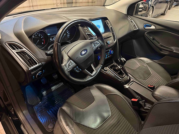 Ford Focus 15 of 30
