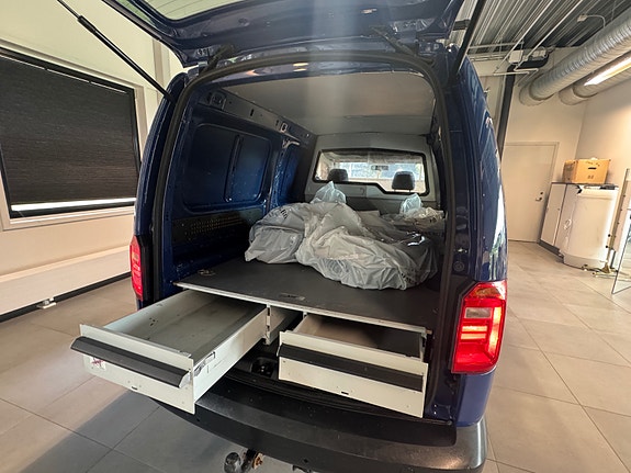 Volkswagen Caddy Maxi 14 of 14