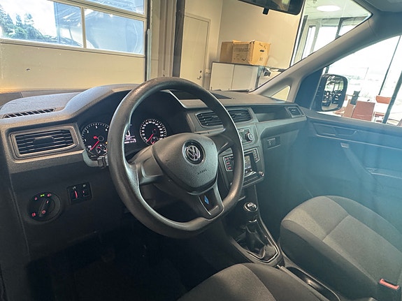 Volkswagen Caddy Maxi 13 of 14