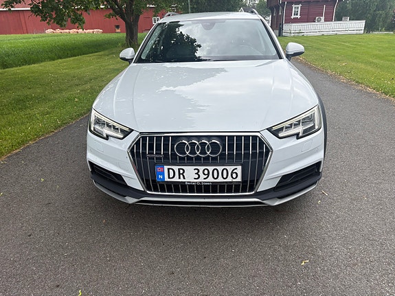 Audi A4 allroad 2 of 5
