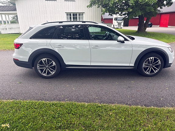 Audi A4 allroad 4 of 5