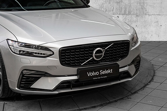 Volvo V90 3 of 5