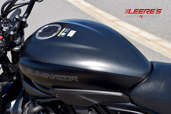 Kawasaki Eliminator 500 SE 11 of 20