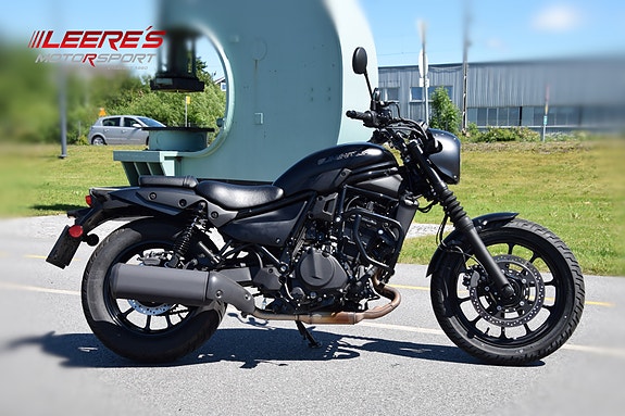 Kawasaki Eliminator 500 SE 3 of 20