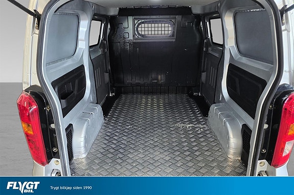 BYD T3 19 of 21