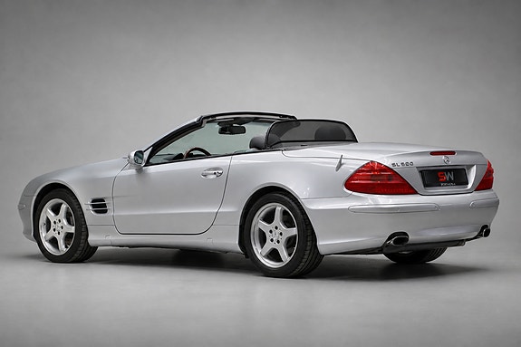 Mercedes-Benz SL500 8 of 17