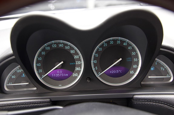 Mercedes-Benz SL500 5 of 5