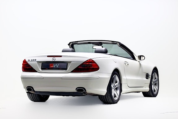 Mercedes-Benz SL500 12 of 27