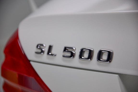 Mercedes-Benz SL500 23 of 27