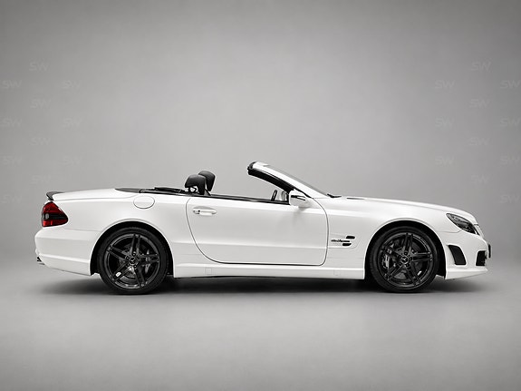Mercedes-Benz SL63 17 of 30
