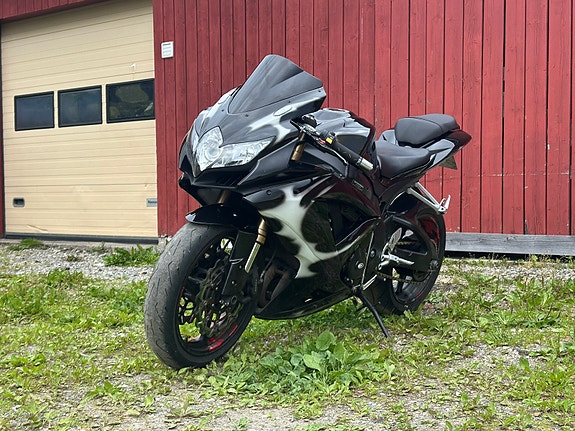 Suzuki GSX-R 600 K8 registrert A2 2 of 5