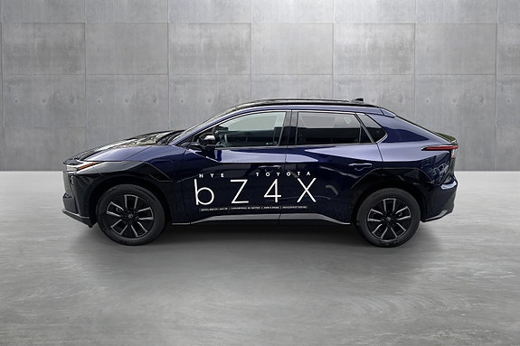 Toyota bZ4X 2 of 5