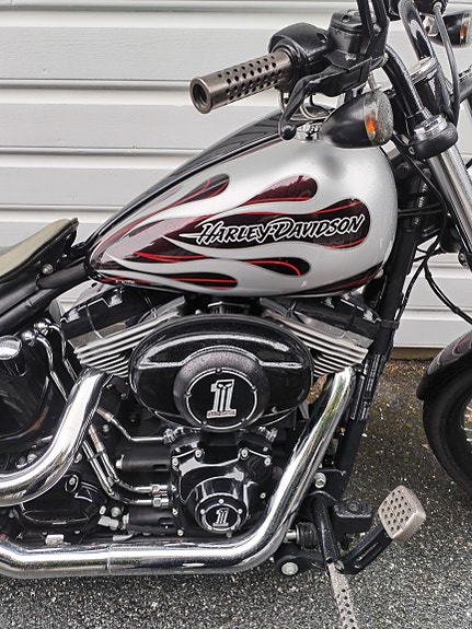 Harley-Davidson FXS Blackline 2 of 5