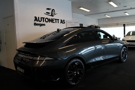Hyundai Ioniq 6 5 of 5