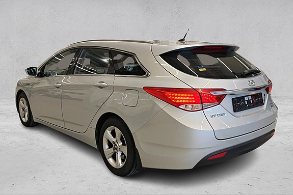 Hyundai i40 3 of 5