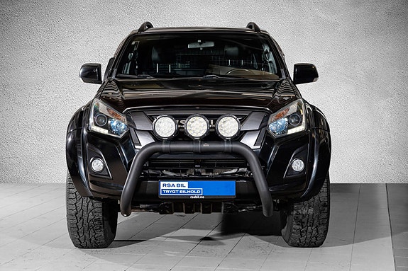 Isuzu D-max 3 of 5