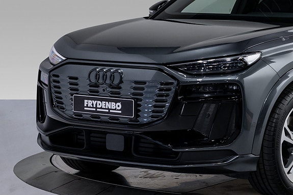 Audi Q6 e-tron 2 of 5