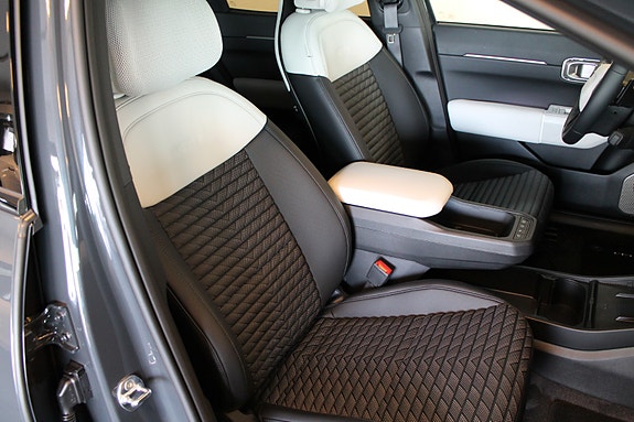 Kia EV4 9 of 28