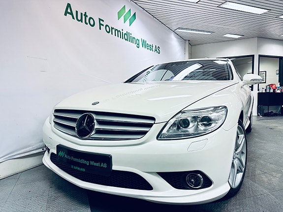Mercedes-Benz CL500 3 of 5