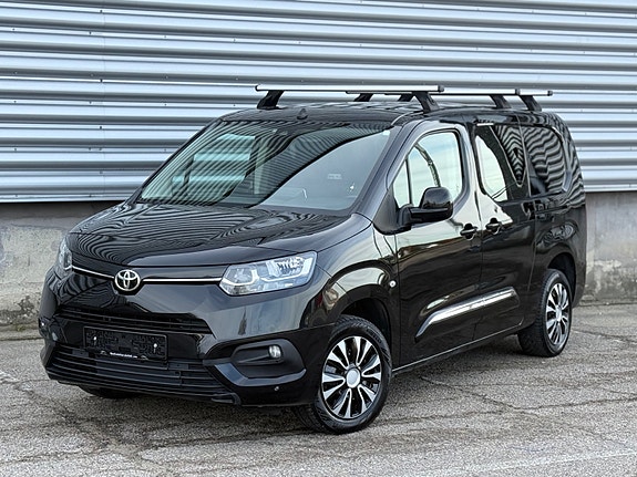 Toyota Proace City 2 of 5