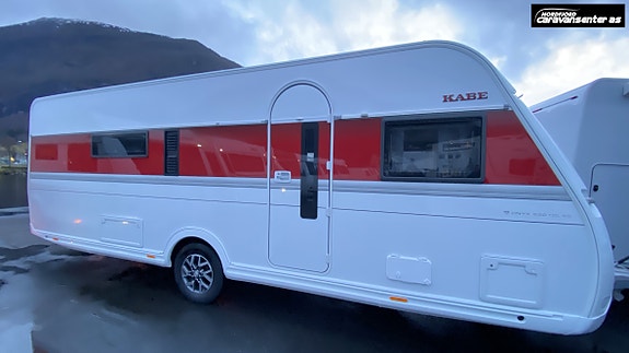 KABE ONYX 630 TDL KS, Premium helårsvogn!! Perfekt til fast plass, pga speilvendt bad. 5 of 30