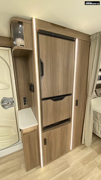 KABE ONYX 630 TDL KS, Premium helårsvogn!! Perfekt til fast plass, pga speilvendt bad. 30 of 30