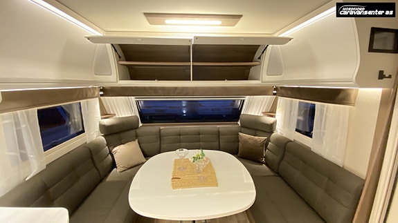 KABE ONYX 630 TDL KS, Premium helårsvogn!! Perfekt til fast plass, pga speilvendt bad. 14 of 30