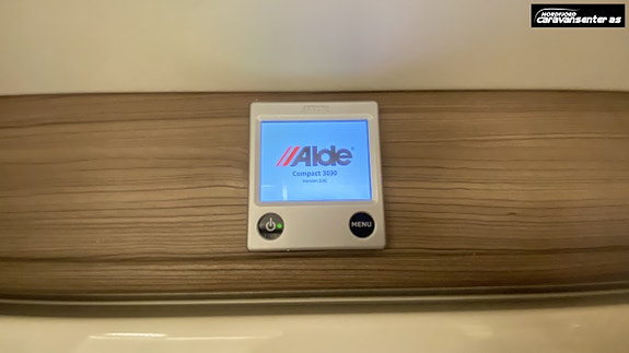 KABE ONYX 630 TDL KS, Premium helårsvogn!! Perfekt til fast plass, pga speilvendt bad. 21 of 30