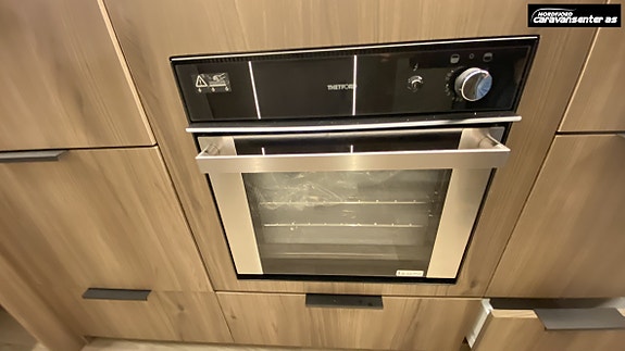 KABE ONYX 630 TDL KS, Premium helårsvogn!! Perfekt til fast plass, pga speilvendt bad. 29 of 30