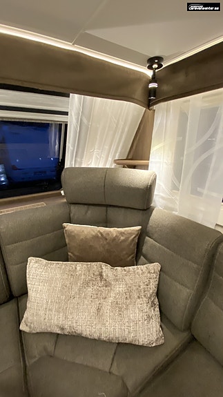 KABE ONYX 630 TDL KS, Premium helårsvogn!! Perfekt til fast plass, pga speilvendt bad. 13 of 30
