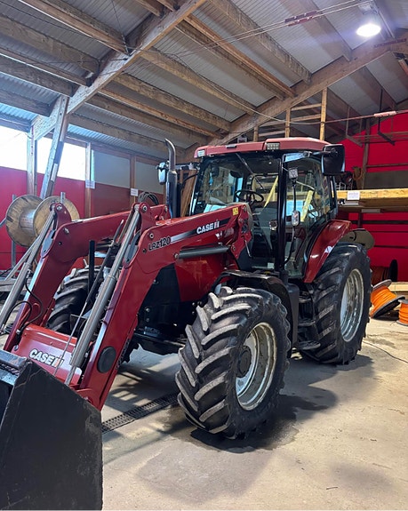 CASE IH Case ih mxu 135 pro 2 of 5