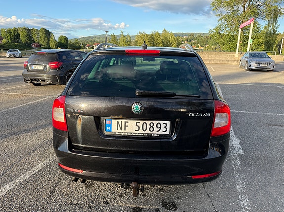 Skoda Octavia 4 of 12