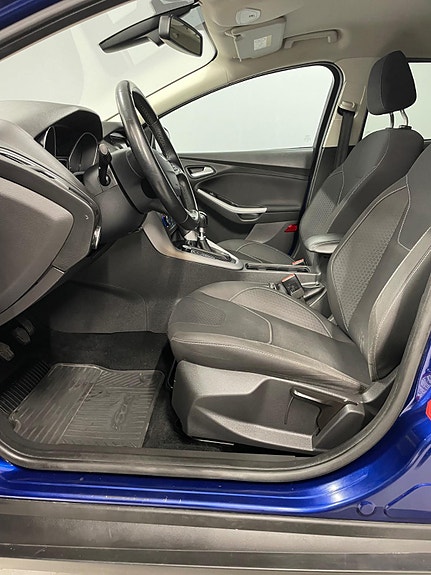 Ford Focus 25 of 30